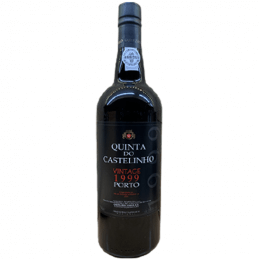 Quinta do Castelinho Vintage Port 1999 in OWC