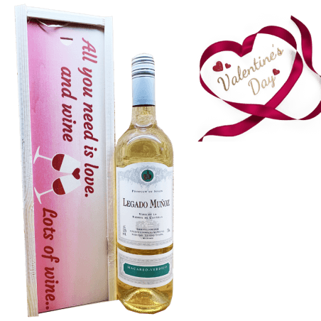 Legado Munoz Macabeo Verdejo Valentine in wooden box with sliding cover